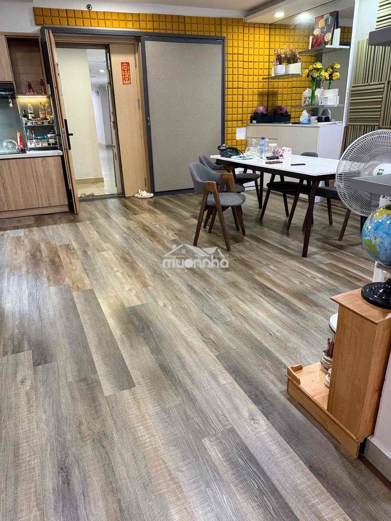Cho thuê căn 2pn full nội thất cc oriental plaza