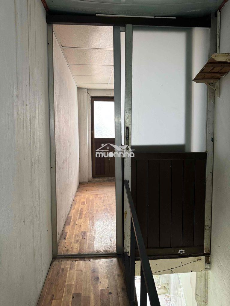 Cho thuê nhà nhỏ nguyên căn - 1 trệt - 1 gác - 1wc - ban công - 2