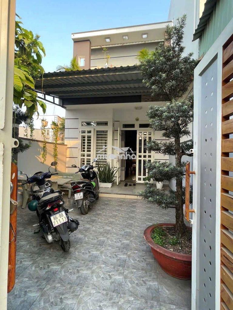 Nhà 1 lầu đẹp 4,3x29m nở hậu 5m, hẻm 5m 1/30m đg nhựa gần đg song hành