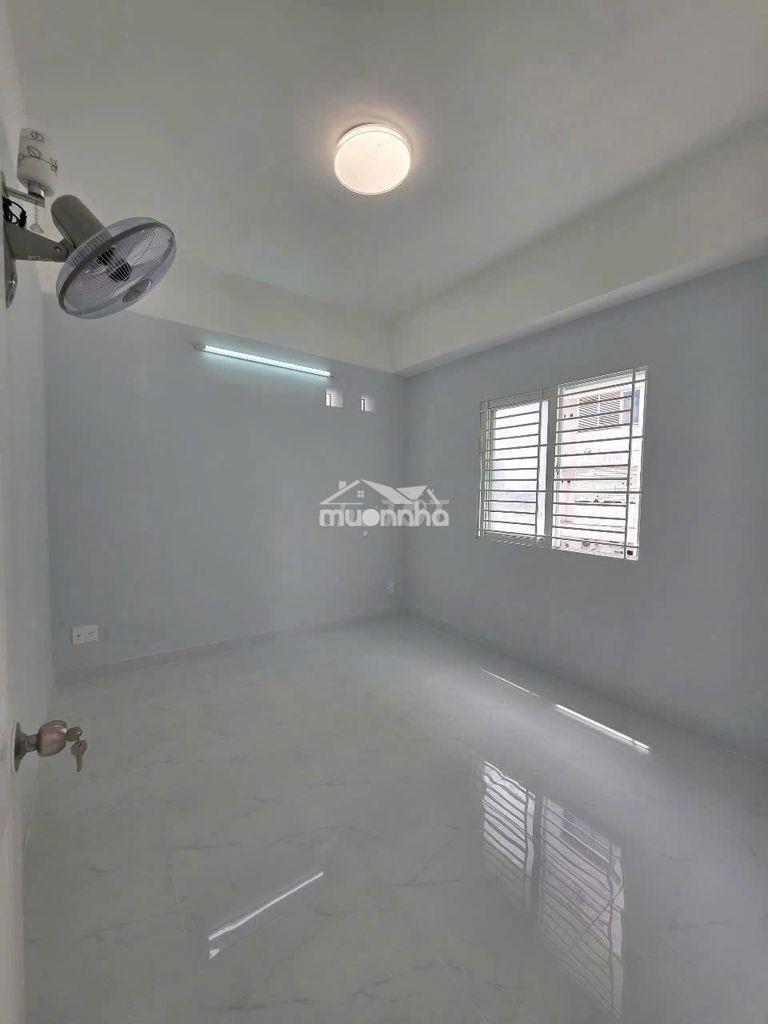 Cần bán căn hộ chung cư phú thọ mặt tiền đường  - Ảnh 4