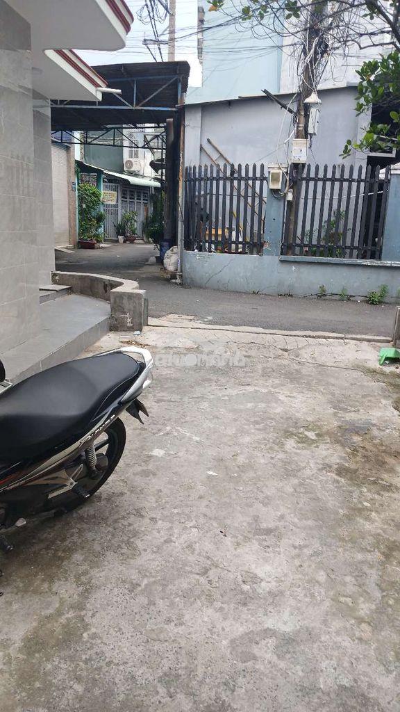 Nhà ngay chợ linh xuân/2 tầng/3 pn/2wc.hxh.cần bán gấp - Ảnh 4
