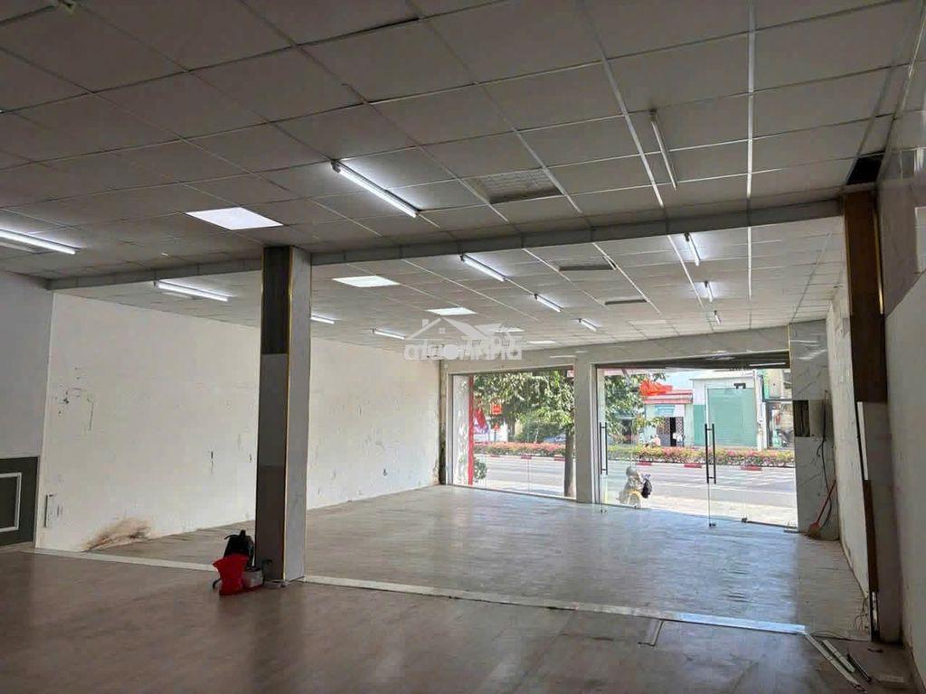 Xưởng, kho cho thuê 10 x 30m, ngã 3 tân long - Ảnh 2