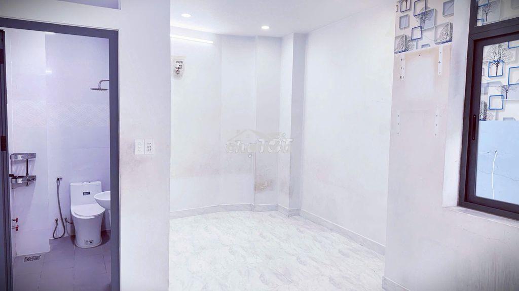 Gia đình chúng tôi cần cho thuê 1 căn nhà  tại 163 lý nam đế p7, q11 - 4