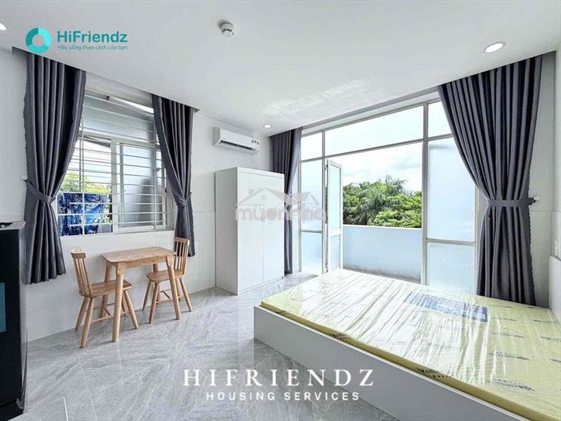 Phòng 30m2 ban công full nt ngay ueh và văn hiến cs nguyễn văn linh