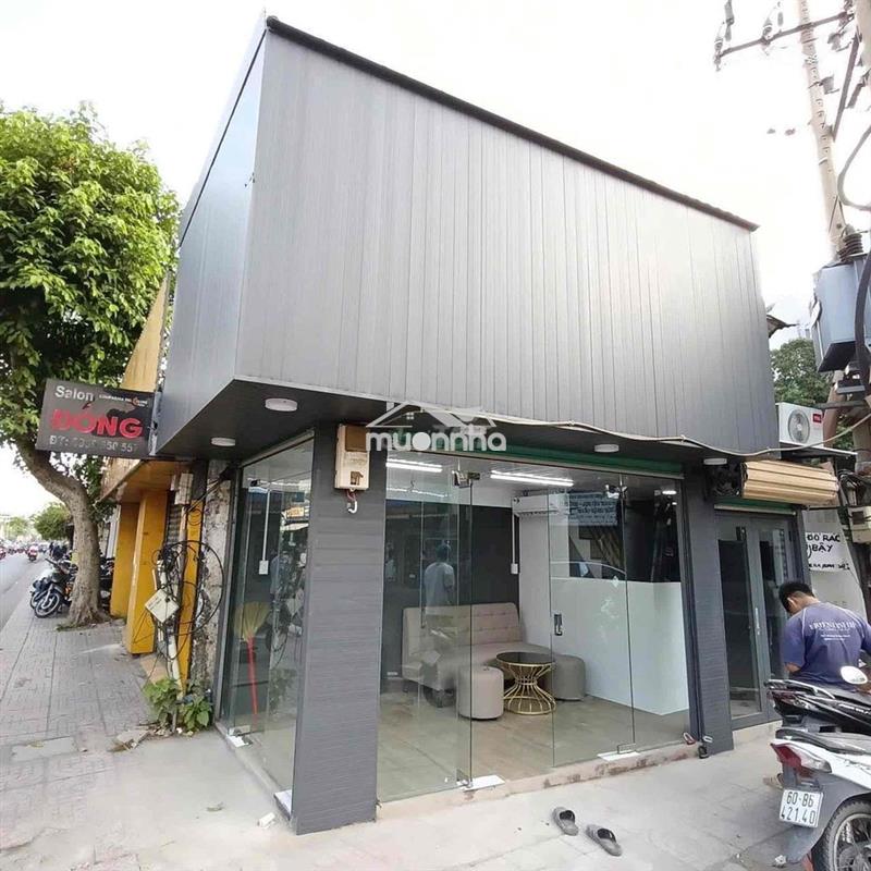 Mặt tiền hồ văn huê
