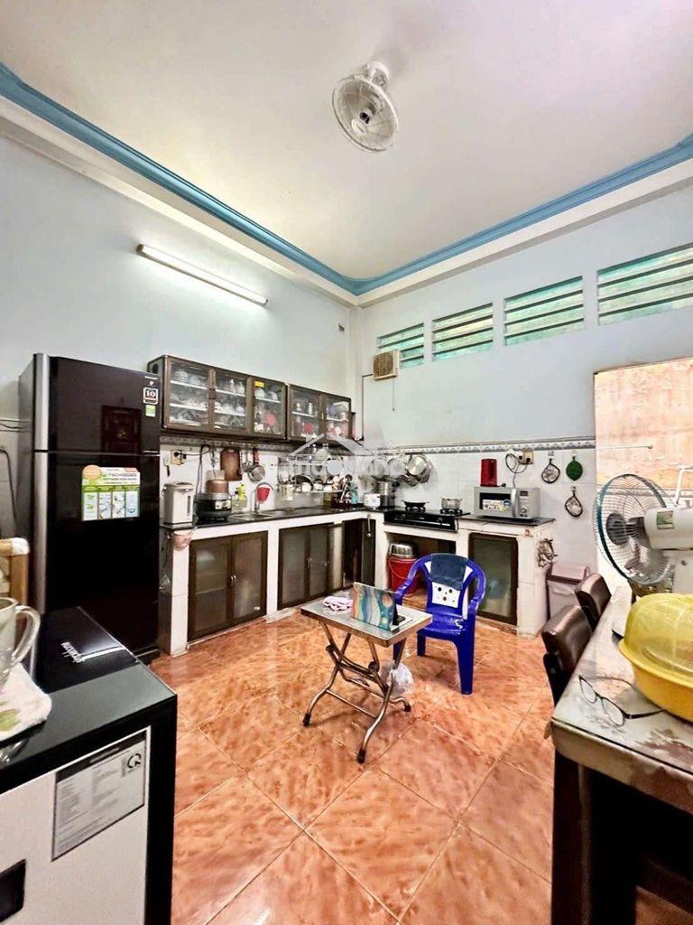 Chính chủ cần bán nhà hẻm xe tải tô hiệu  - Ảnh 3