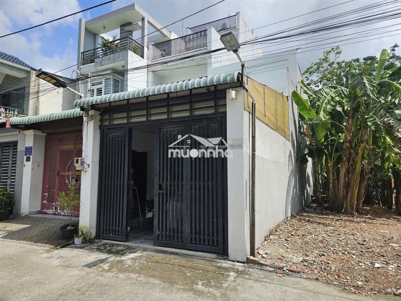 Mình chính chủ cần bán căn nhà 4*24 - hẻm xe hơi - xe đậu trong nhà
