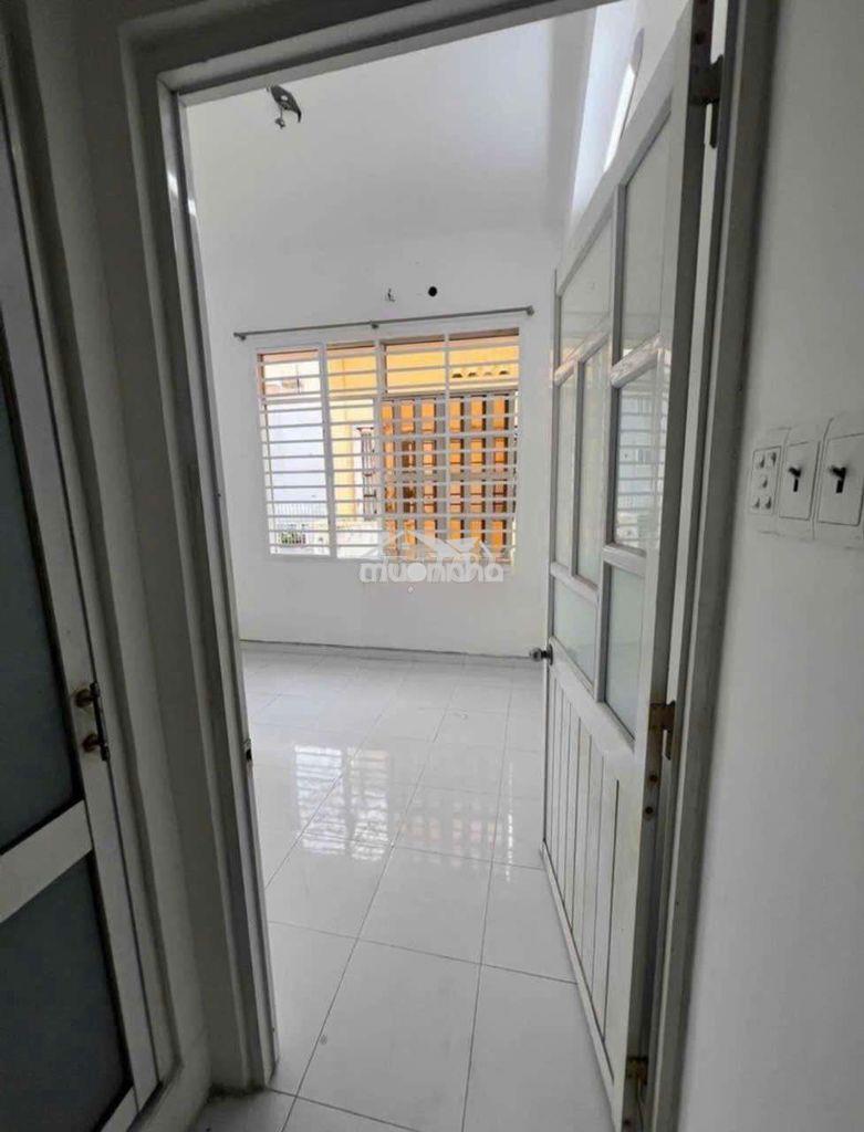 Cho thuê nhà 3 pn 3wc 3 máy lạnh hẻm 151 huỳnh văn bánh, phú nhuận  - Ảnh 3