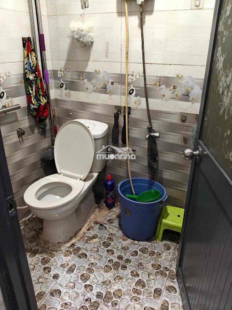 Nhà ngang 4.1m vi tri đẹp cách mt 30m - Ảnh 2