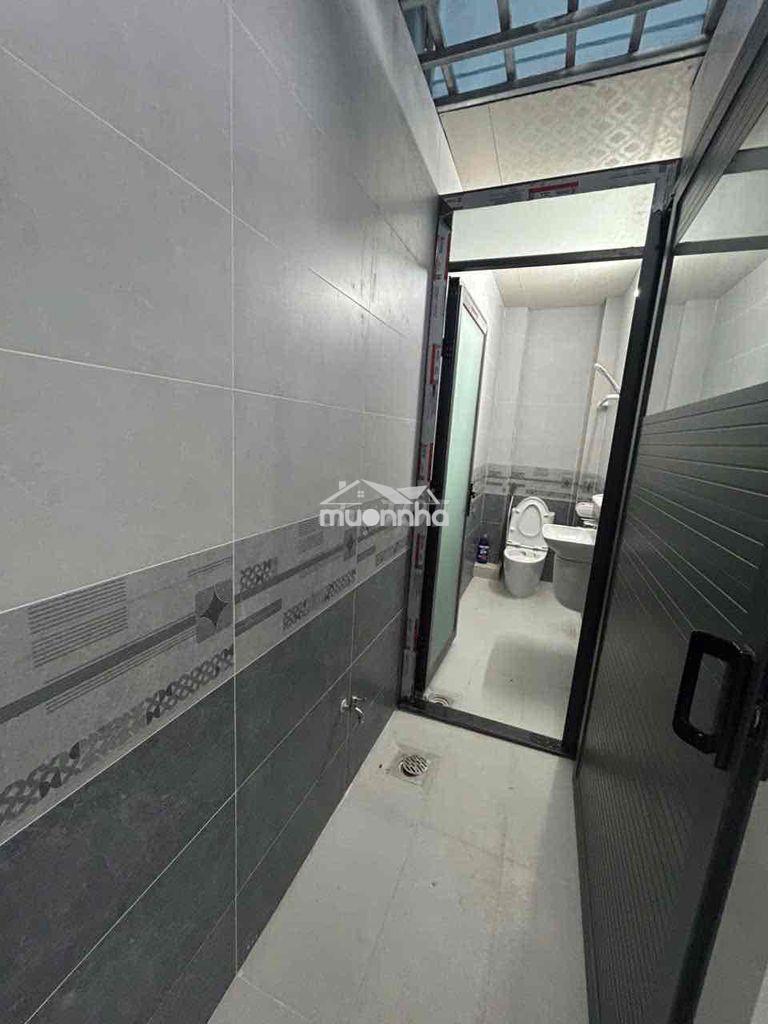 Cho thuê nhà mới rộng rãi: 1 trệt, 1 lầu, 5,3mx15m, kinh doanh và ở. - Ảnh 4