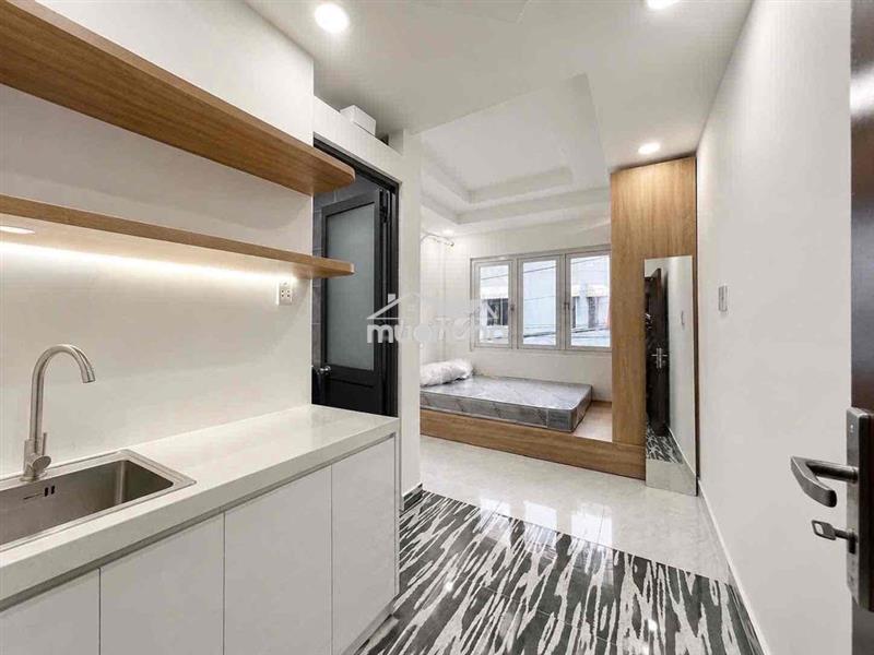 Cho thuê studio ban công cửa sổ full nội thất - ngay trung tâm quận 1