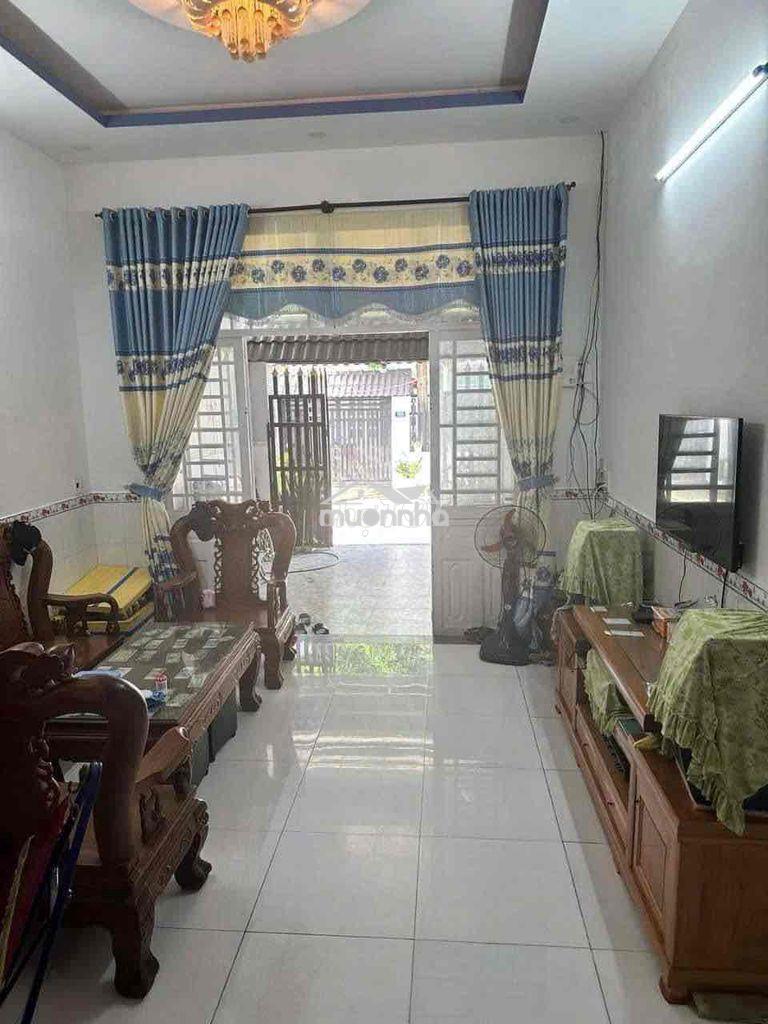 Cho thuê nhà 6tr  tân hiệp, gần chợ hóc môn, gần đường liên xã