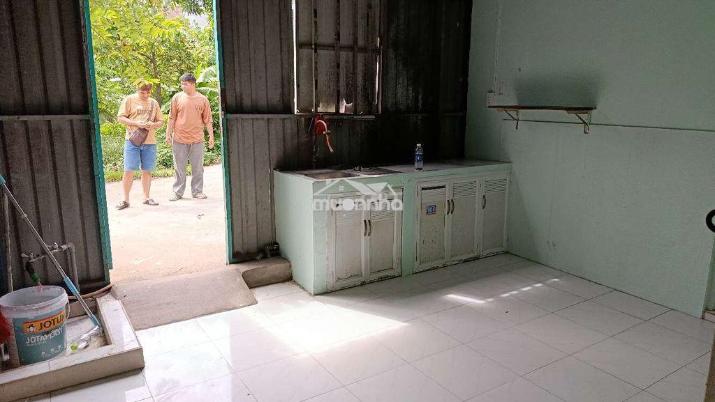 Nhà cấp 4 1tr 1 gác suốt xe hơi tới nhà ngay ngã 4 bình phước - Ảnh 3