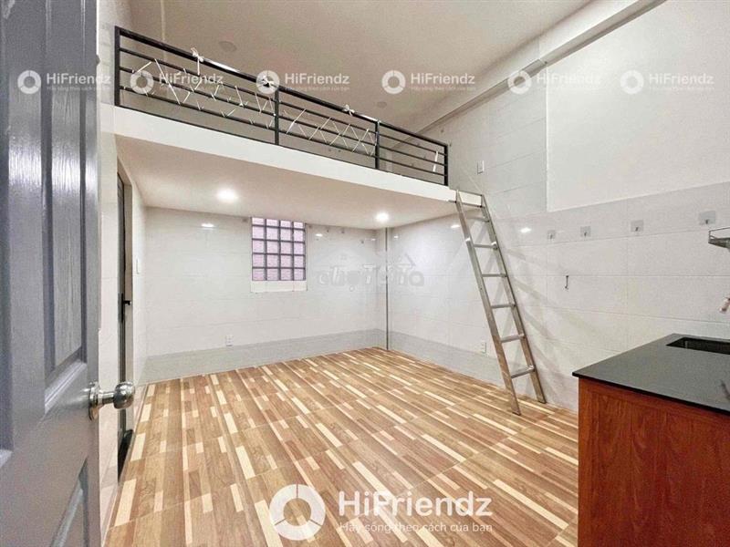 Siêu rộng sẵn máy lạnh gần vòng xoay lê đại hành gần lạc long quân