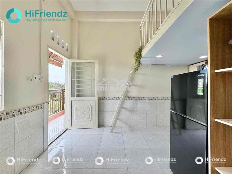 Cho thuê căn duplex nhận 4 người 4 xe ngay đại học luật , gigamal