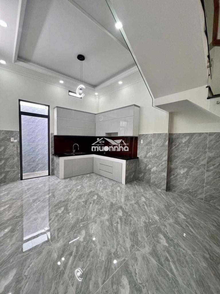 Nhà đẹp 2lầu 4pn sẵn máy lạnh đường oto gần chợ long trường q9 - Ảnh 4