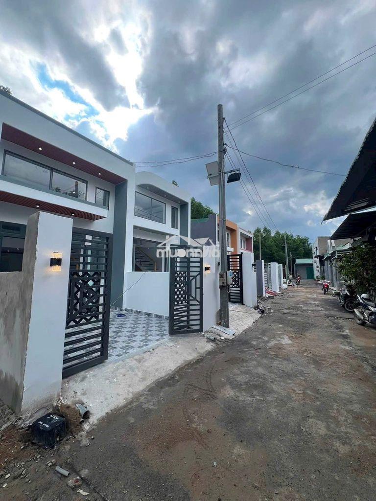 Bán gấp 4 lô đất liền kề gía đầu tư, gần trường thcs thạnh phú