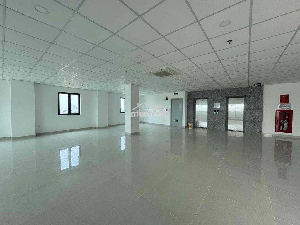 Cho thuê toà văn phòng 7 tầng 2.066m2 sàn 2 mt khu hoà xuân chỉ 90tr/t - 3