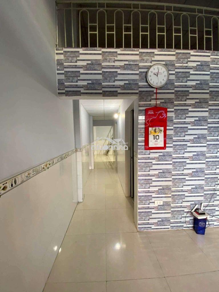 Bán nhà vị trí đẹp cập vách chung cư happyhome,sân vận động gò đậu tdm - Ảnh 4