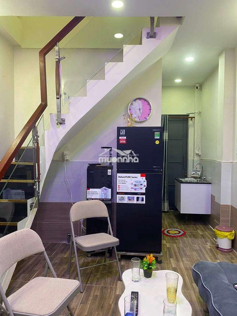 Cho thuê nhà q1, trệt 2 lầu sân thượng, đầy đủ nội thất - Ảnh 2