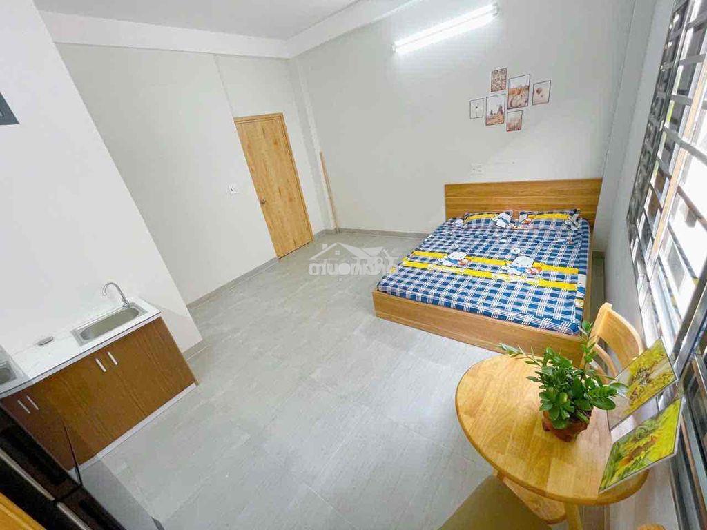 Studio cửa sổ thang máy giáp võ văn kiệt ở được 3-4 người - Ảnh 3