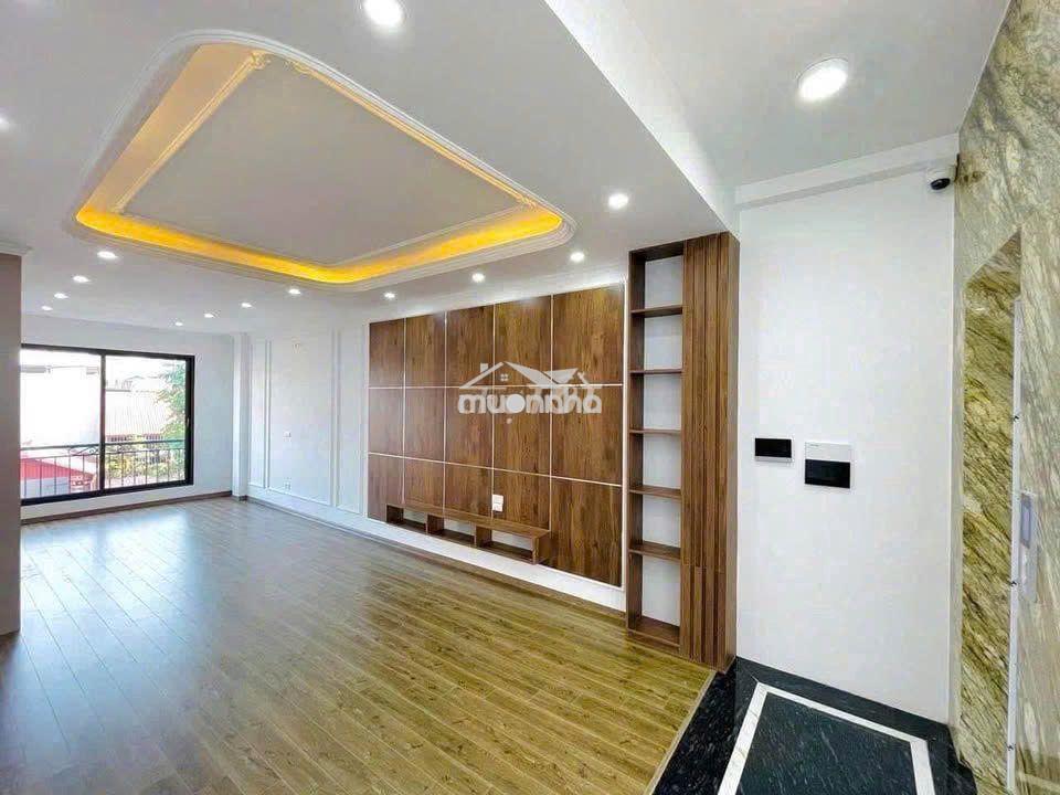 👉 Cho thuê nhà hxh huỳnh văn bánh_9x20m_trệt 4 lầu, thang máy. - Ảnh 4