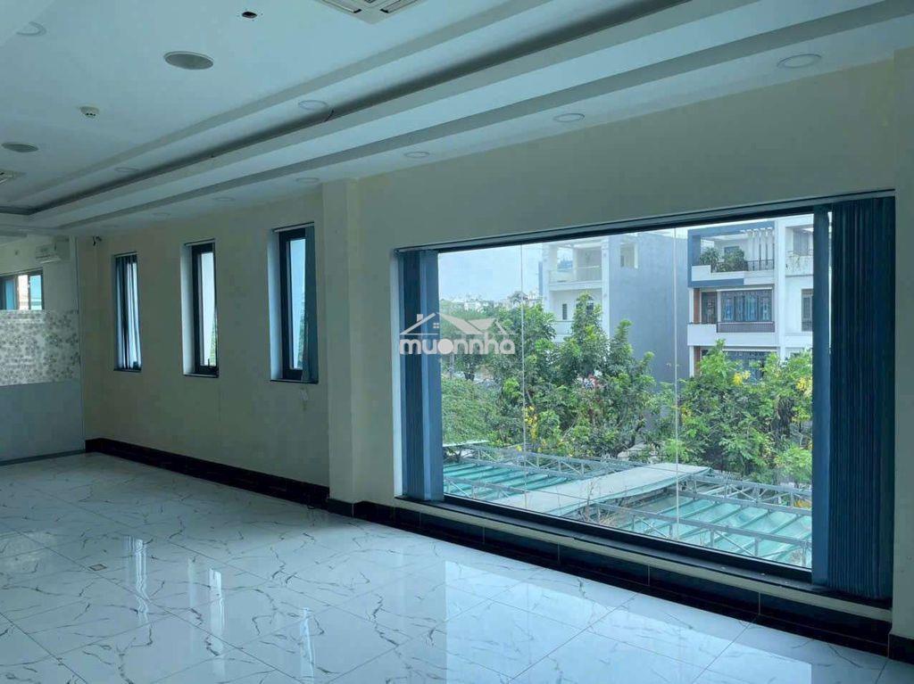 Cho thuê tòa nhà gần ngay siêu thị aeonmall dt 10*20m - Ảnh 4