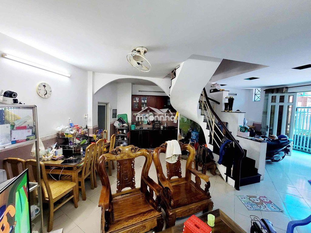 Nhà tặng nội thất ngang 4.5 nở hậu 7m gần ubnd nhỉnh 5.9 tỷ - 3