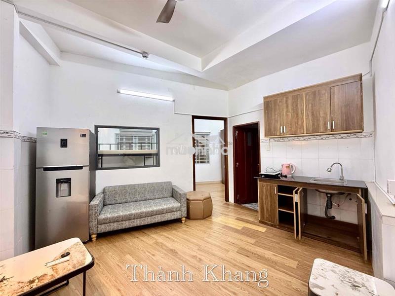 Cho thuê căn hộ 1pn tách bếp 4 giường 4ng4xe đi bộ qua đh kinh tế ueh