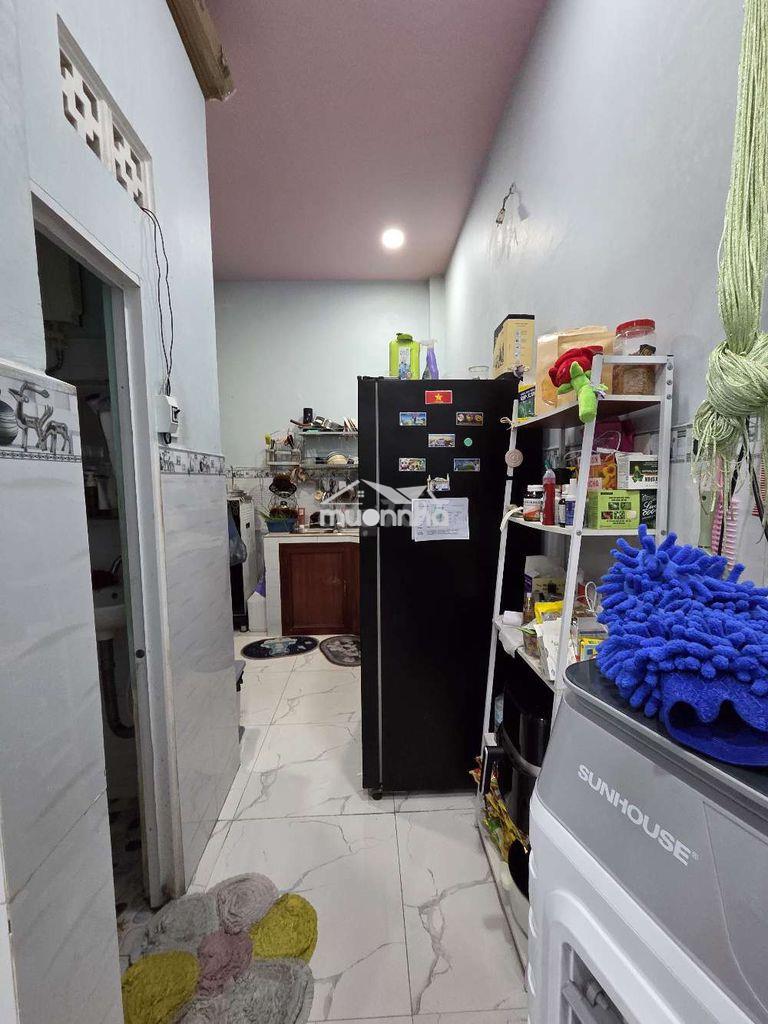 Cần bán dãy nhà phố liền kề có sân rộng, cách cầu ng văn cừ q1 chỉ 2km - 3