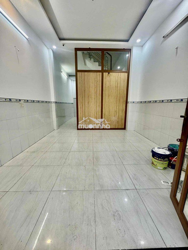 Nhà mới sơn 4x10m 2lầu (4pn 3wc) hẻm 5m thông. lê văn quới - Ảnh 2