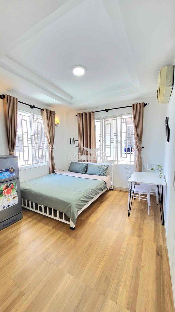 🍀Phòng trọ đầy đủ nội thất, thang máy. ngay bùi viện, metro bến thành