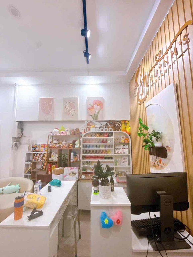 Nhà mặt tiền huỳnh văn bánh - Ảnh 4