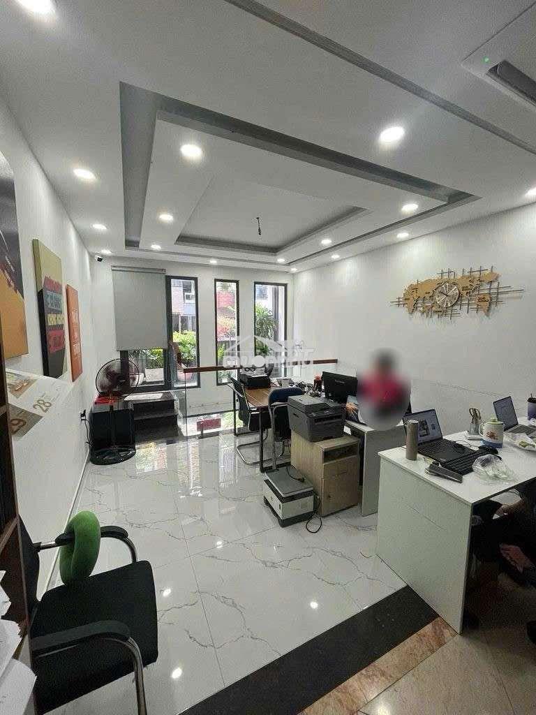 Cho thuê nhà nguyên hẻm 68/nguyễn tư giản, p.12, q. gò vấp
- 4