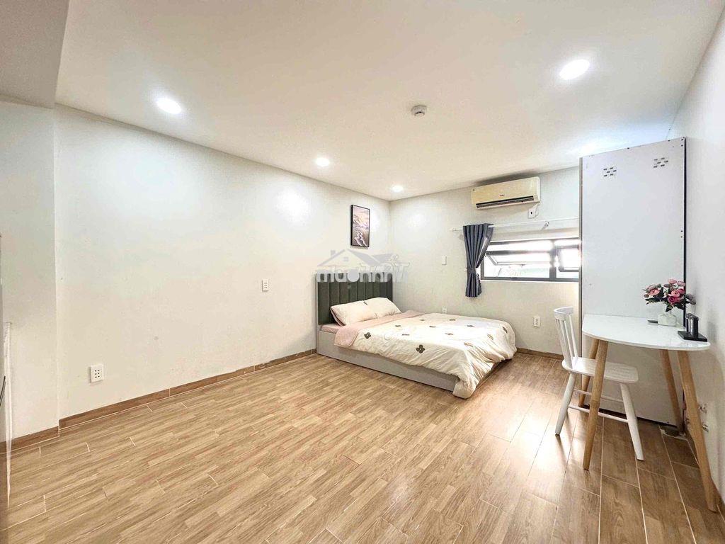 Studio rộng 30m2, cửa sổ lớn siêu thoáng, ngay phố phan xích long - 2