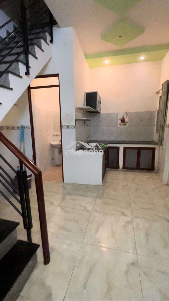 Nhà góc mặt tiền hẻm - Ảnh 2