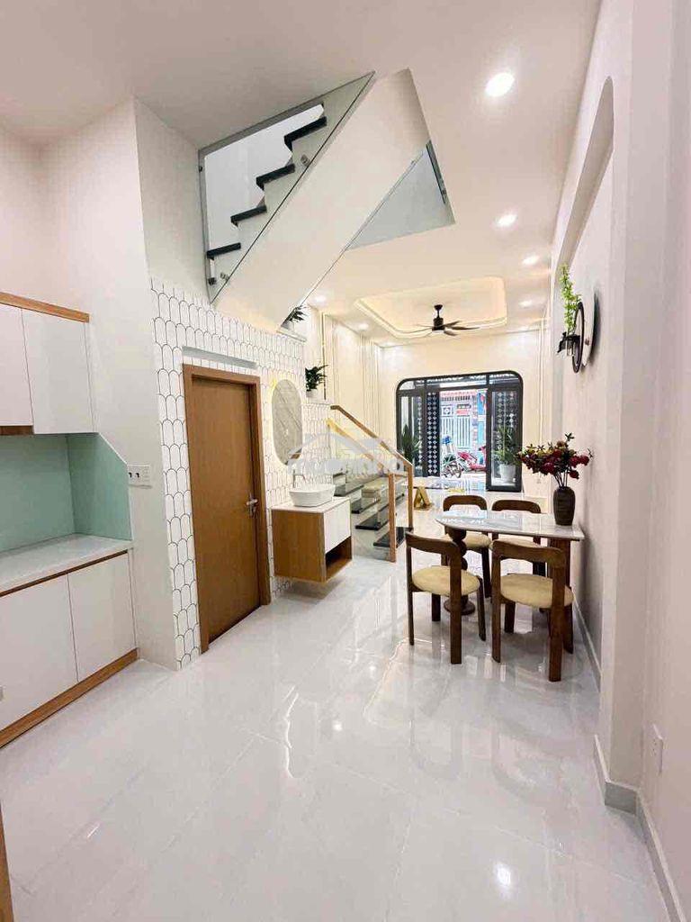 Tôi chính chủ cần bán nhà 2 tầng hẻm xe hơi ngay phan huy ích tân bình - Ảnh 4