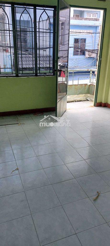 Cho thuê phòng ban công 2pn sạch sẽ ngay gò dầu và cầu xéo. - Ảnh 2