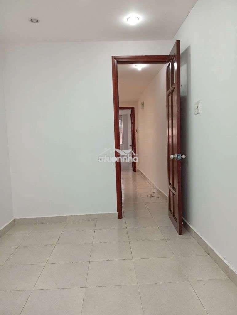 Cho thuê nhà lê thị riêng, q1 3pn, 3wc giá 17tr - Ảnh 3
