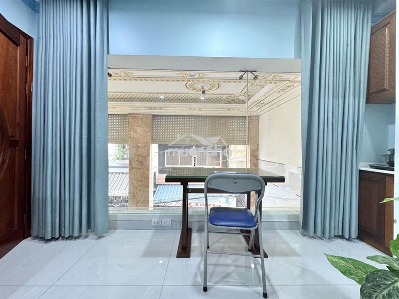 Phòng full nội thất ngay lý thường kiệt 3’ đi đh bách khoa
