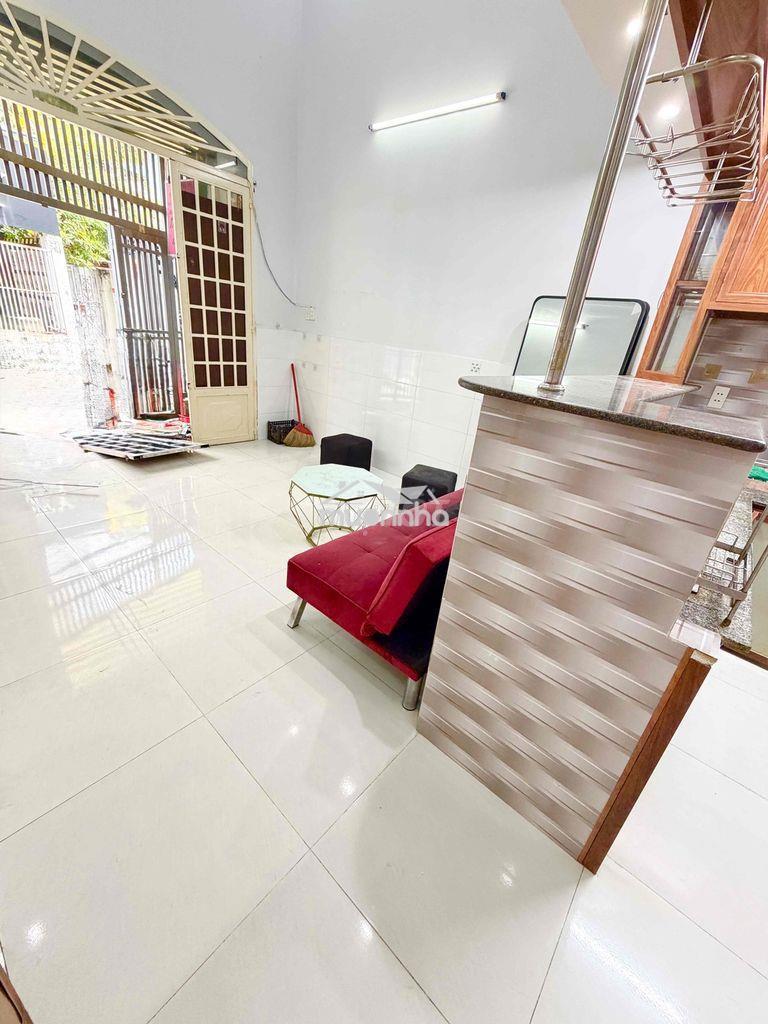Nhà đẹp 4x8m 1lửng + 1lầu (3pn 2wc) hẻm 5m ôtô. khu nguyễn sơn - 3