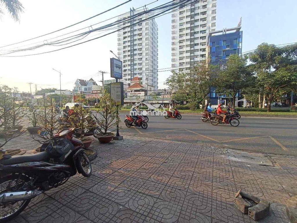 Cho thuê mb riêng biệt ko bán đồ ăn nước uống - Ảnh 3