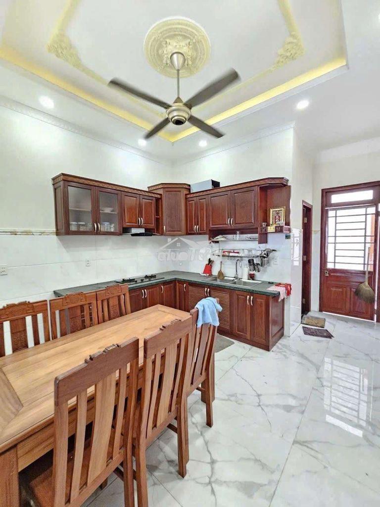 Nhà phố kdc hoàng hùng phường đông hòa tp dĩ an  - 4