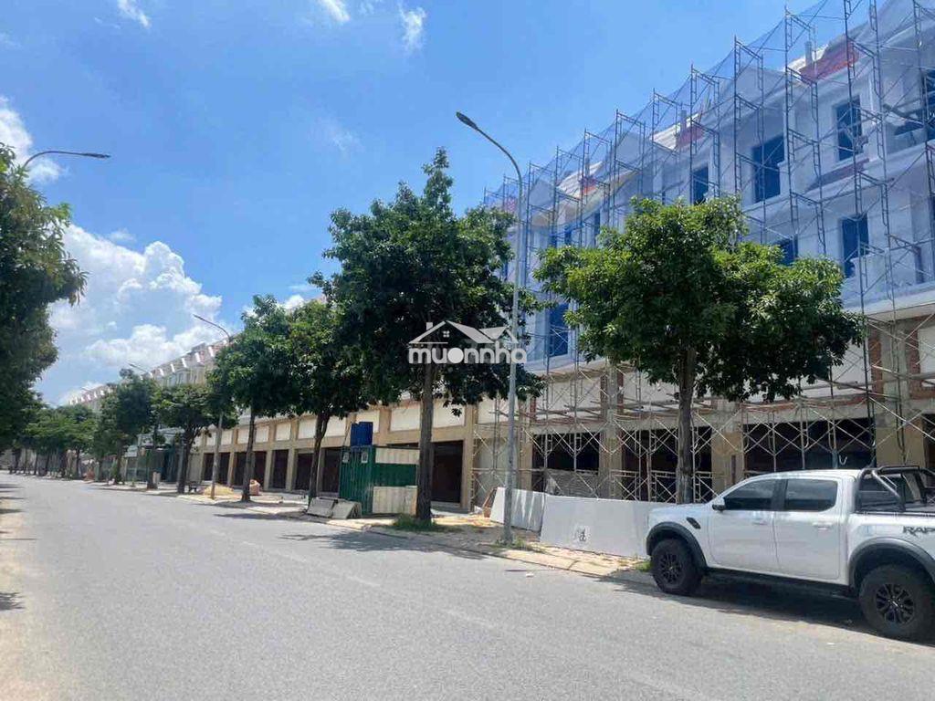 Chính chủ bán nhà mt kinh doanh hoàng hoa thám vòng xoay hiệp thành 3 - 4