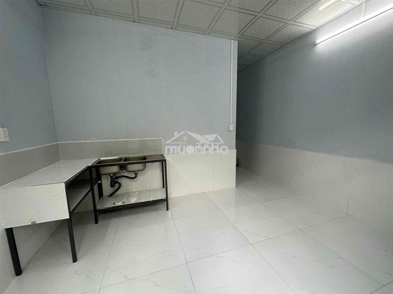 Cho thuê nhà tl 57 q12 dt 40m giá 3tr3/th