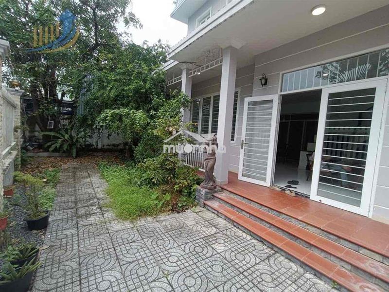 Cần bán biệt thự khu ven sông,sân vườn, 238m sẵn nội thất 3pn 3wc