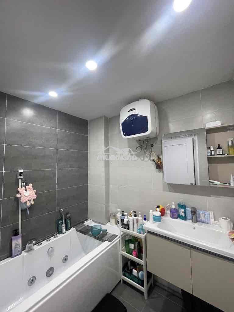 Nhà bán giá tốt sổ hồng riêng nhà 3 tầng kiên cố dát q7 - Ảnh 4