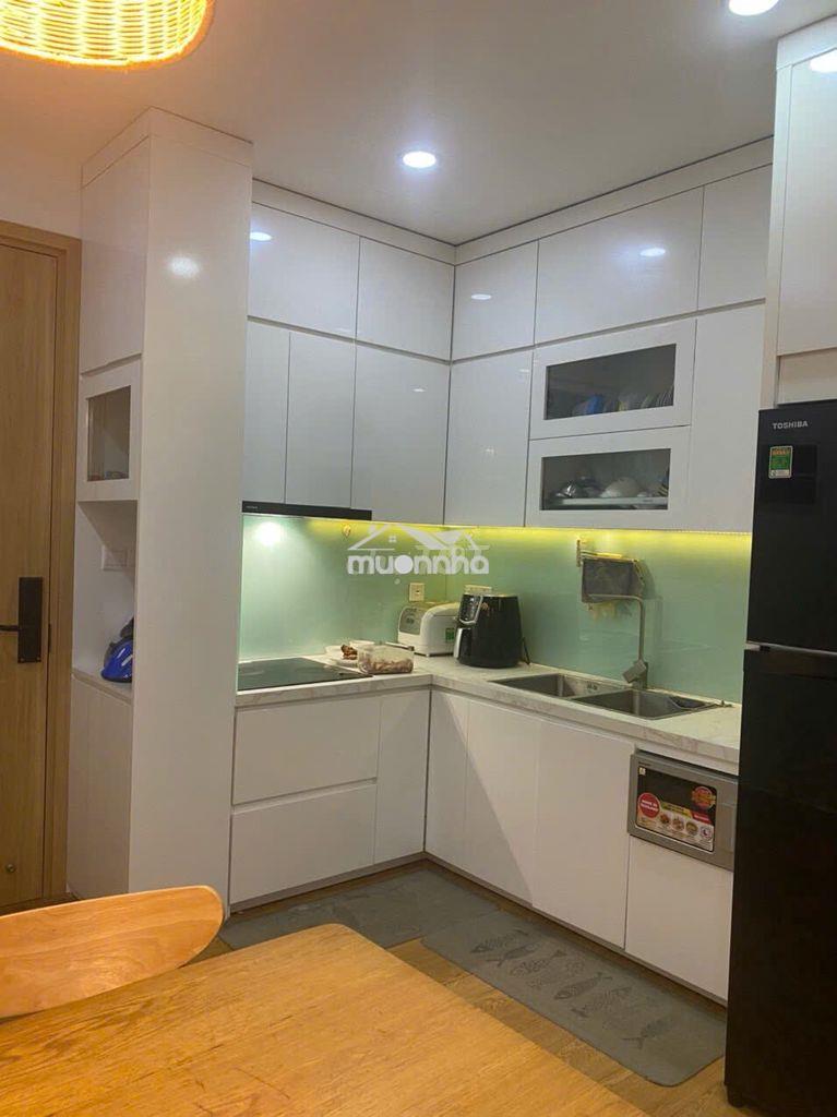 Cho thuê hót căn emerald, 71m2 2pn + 2wc, full nội thất, giá 14.5tr
