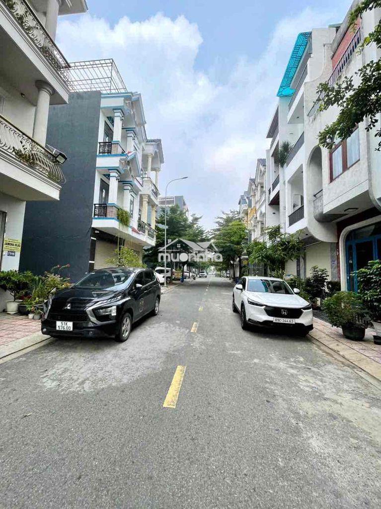 Nhà 2 lầu 1 trệt bình chuẩn,thuận an,gần ngã tư miễu ông cù