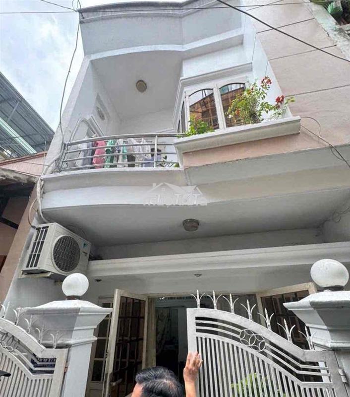 2 phòng ngủ, 1 nhà vệ sinh